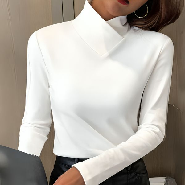 Seraphina | Elegant Turtleneck Fit