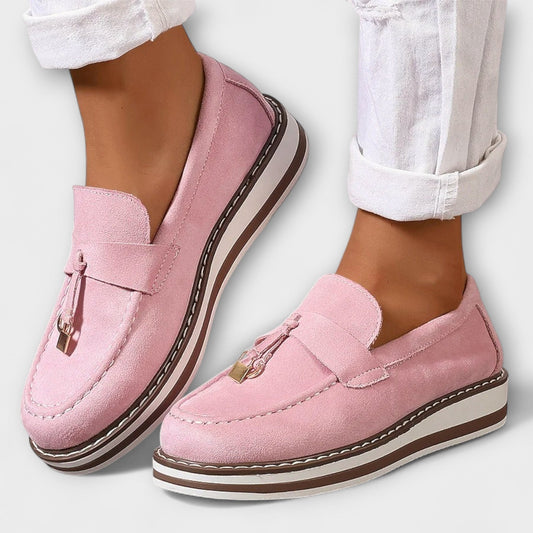 Lila – Casual Shoes with Round Toe