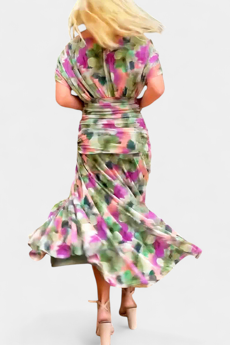 Hailey | Elegant Dress With V-Neckline